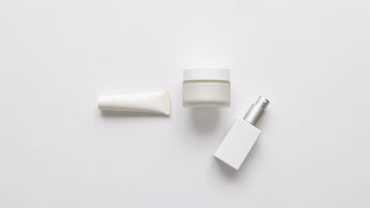 Tretinoin skincare routine products including cream, moisturizer, and sunscreen